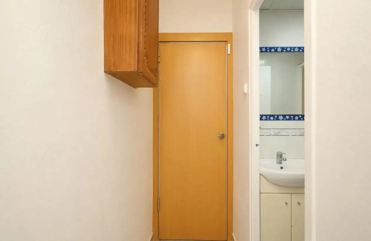 Baño de Piso en venta en L'Hospitalet de Llobregat con Terraza y Balcón