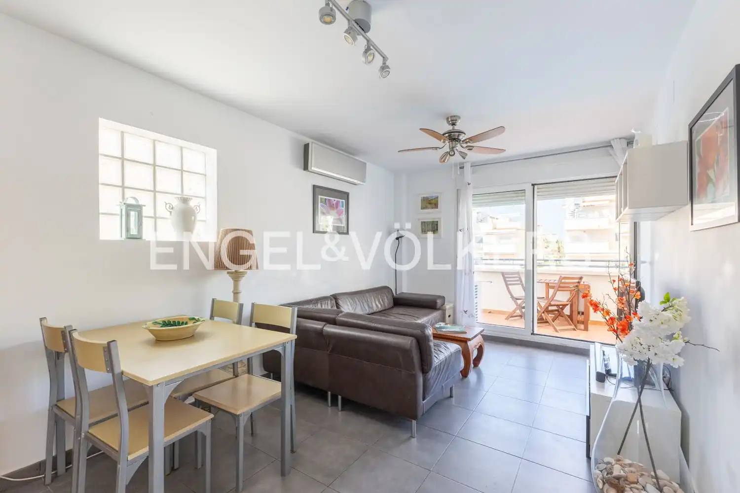 Wohnzimmer von Wohnung zum Verkauf in Alcalà de Xivert mit Klimaanlage, Heizung und Terrasse