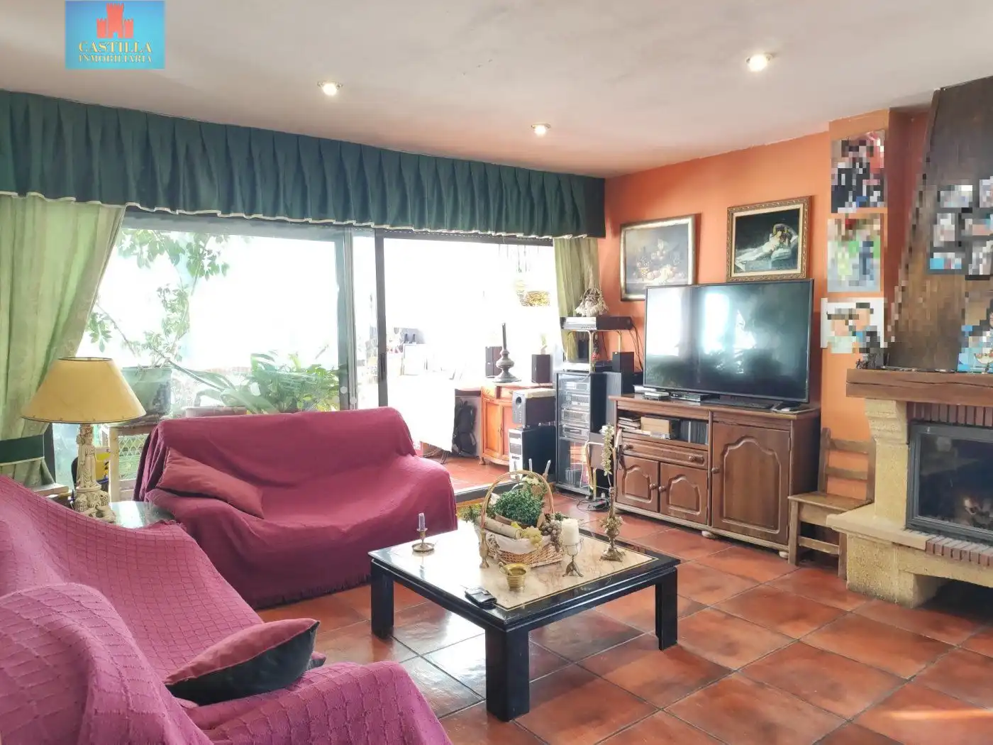 Sala de estar de Casa adosada en venta en Ávila con Calefacción, Jardín privado y Terraza