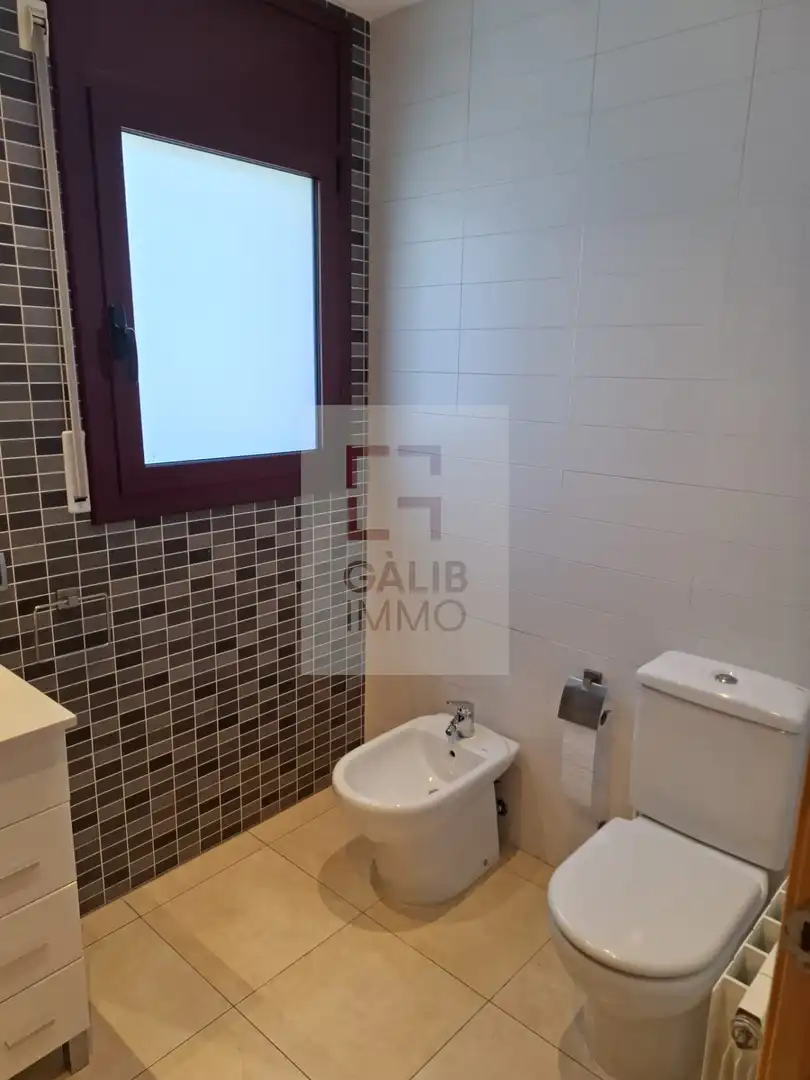 Bathroom of Detached homes for sale in Vila-sacra  with Air Conditioner, Heating and Terrace