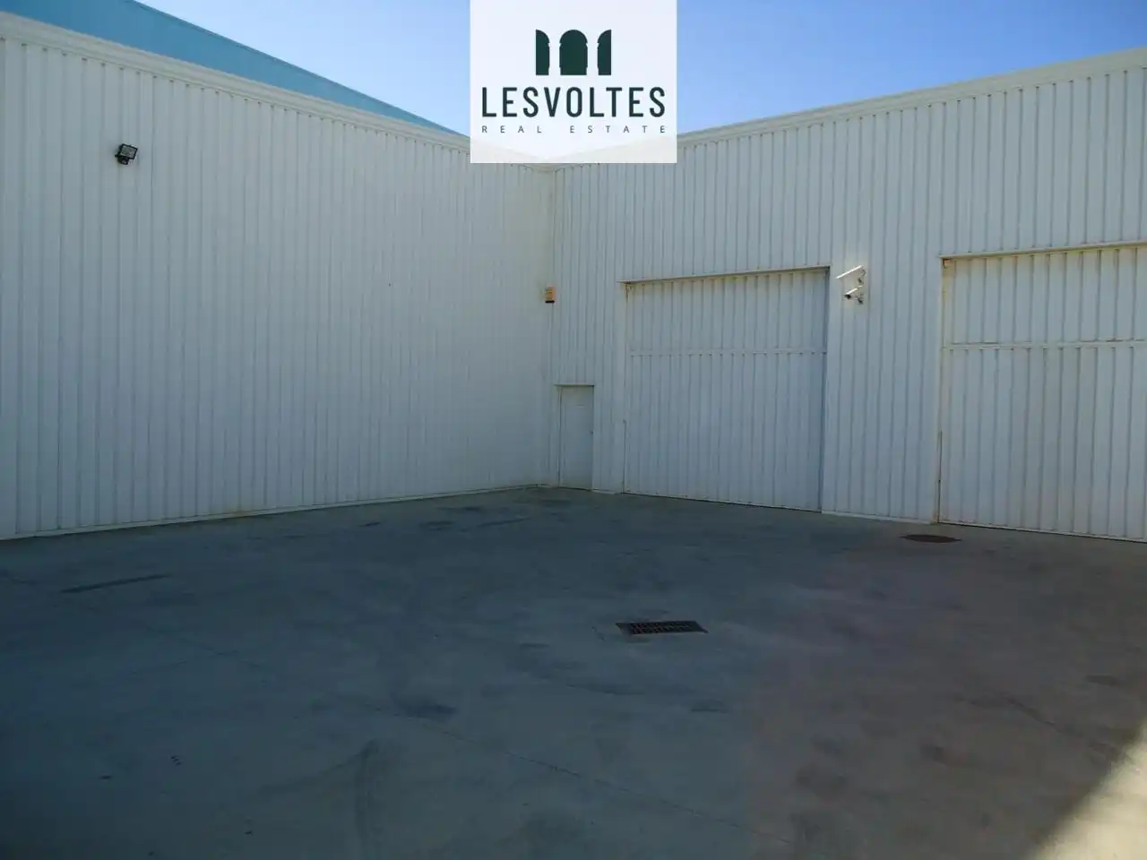 Vista exterior de Nave industrial en venta en Residencial Begur - Esclanyà