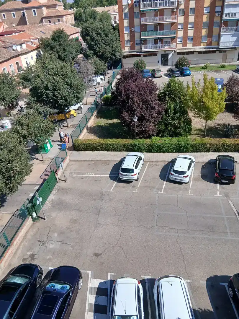 Aparcament de Pis de lloguer en Aranjuez amb Parquet, Traster i Moblat