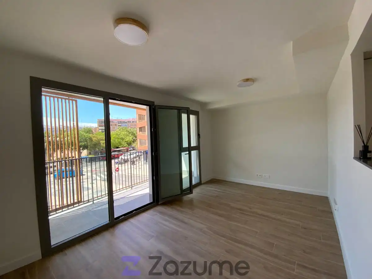 Balcony of Flat for rent in Valencia  with Air Conditioner, Heating and Private garden