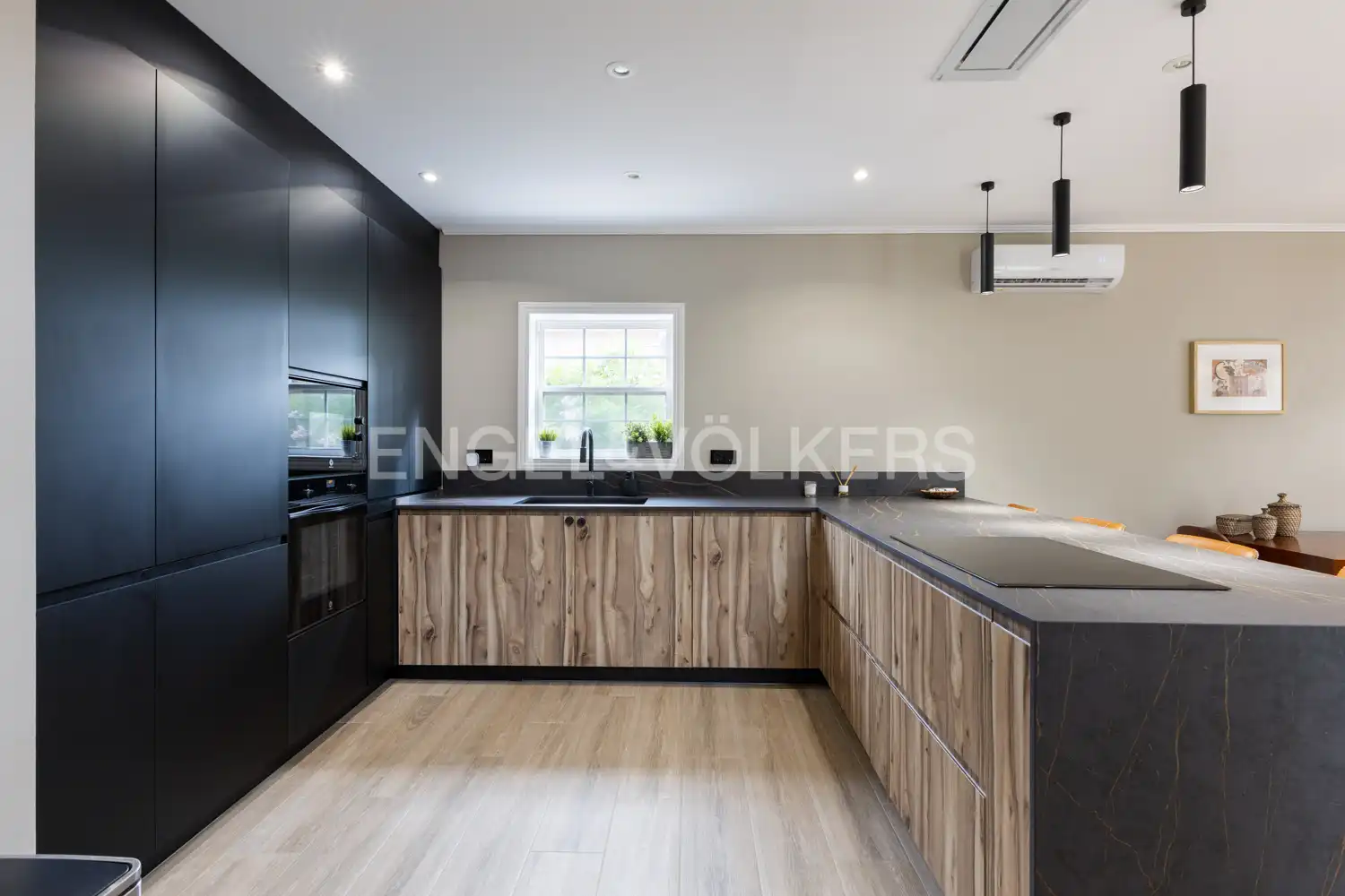 Cocina de Casa o chalet de alquiler en Serra con Calefacción, Jardín privado y Parquet