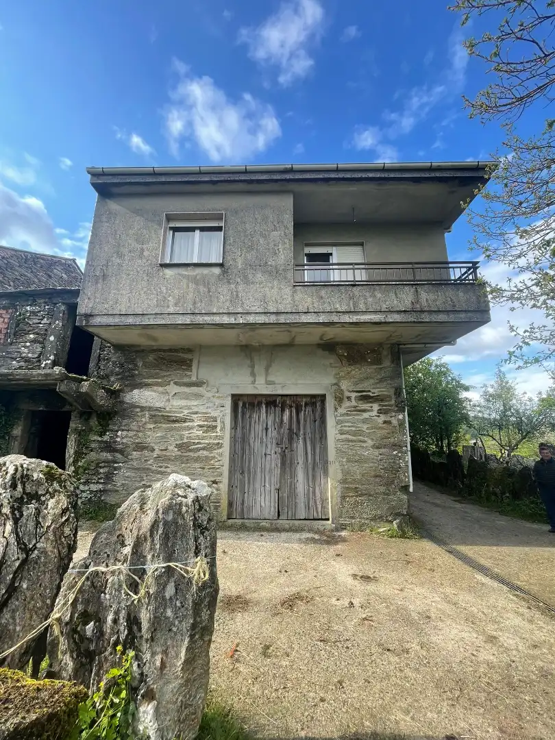 Vista exterior de Finca rústica en venda en O Irixo amb Calefacció, Jardí privat i Parquet