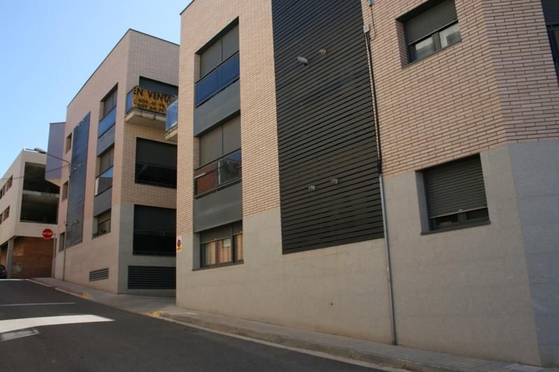 Exterior view of Garage for sale in Rosselló