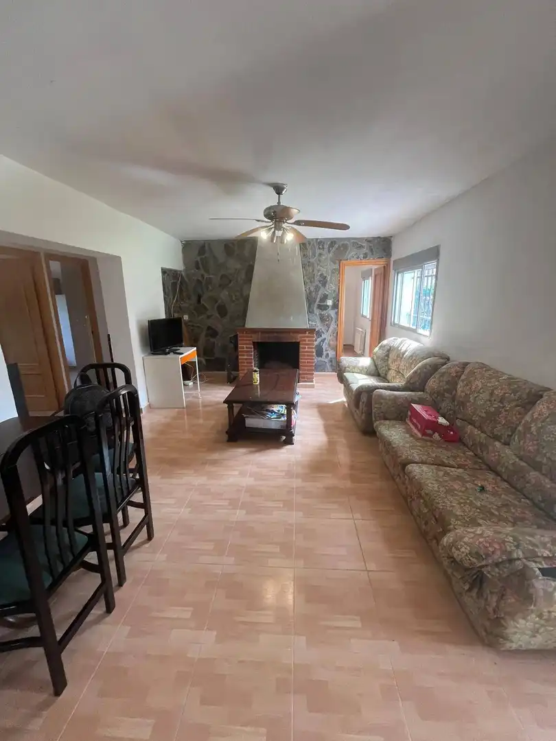 Living room of Houses for sale in El Casar de Escalona  with Heating, Terrace and Alarm