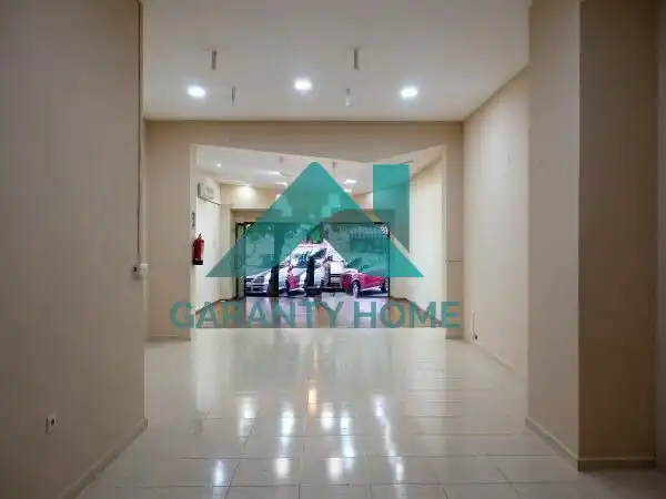 Local comercial en venda a Casco Antiguo, imagen 5