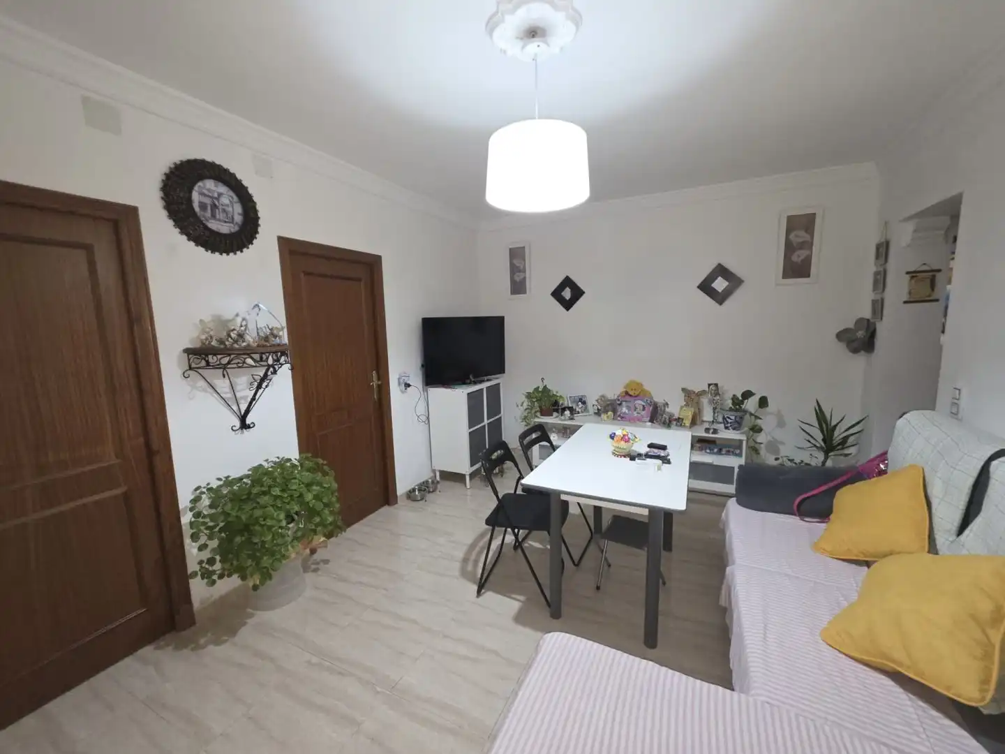 Sala de estar de Piso en venta en Lora del Río con Terraza y Trastero