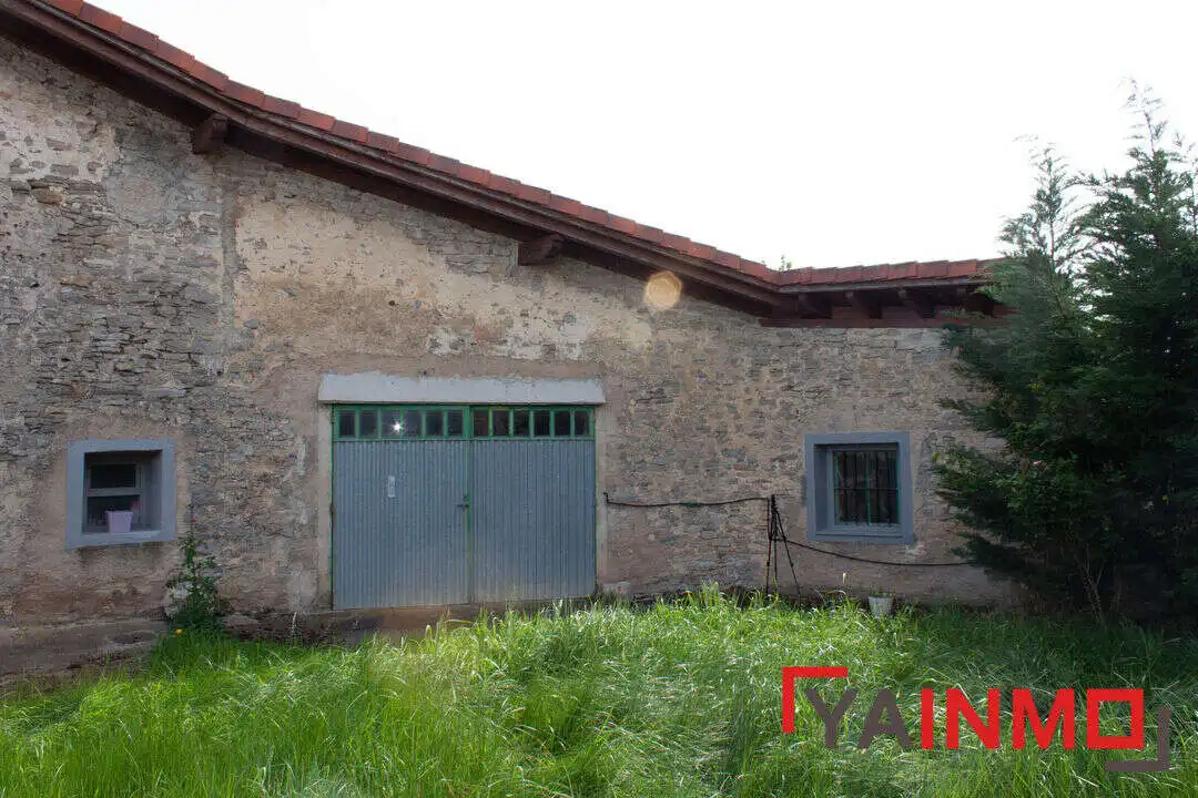 Vista exterior de Casa o xalet en venda en Vitoria - Gasteiz amb Calefacció, Jardí privat i Terrassa