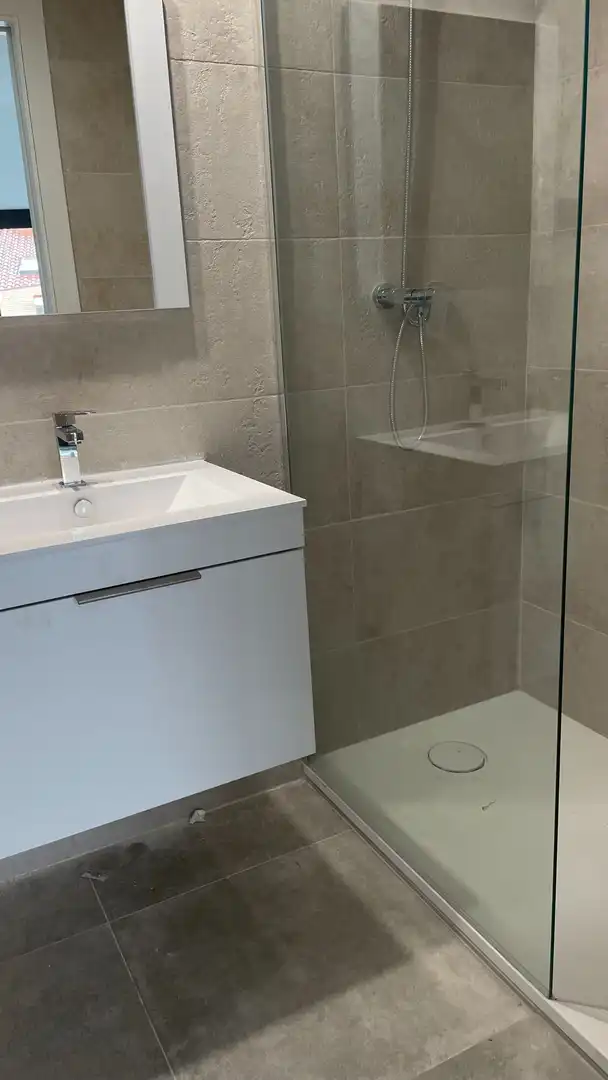 Bany de Dúplex en venda en Mataró amb Aire condicionat, Calefacció i Terrassa