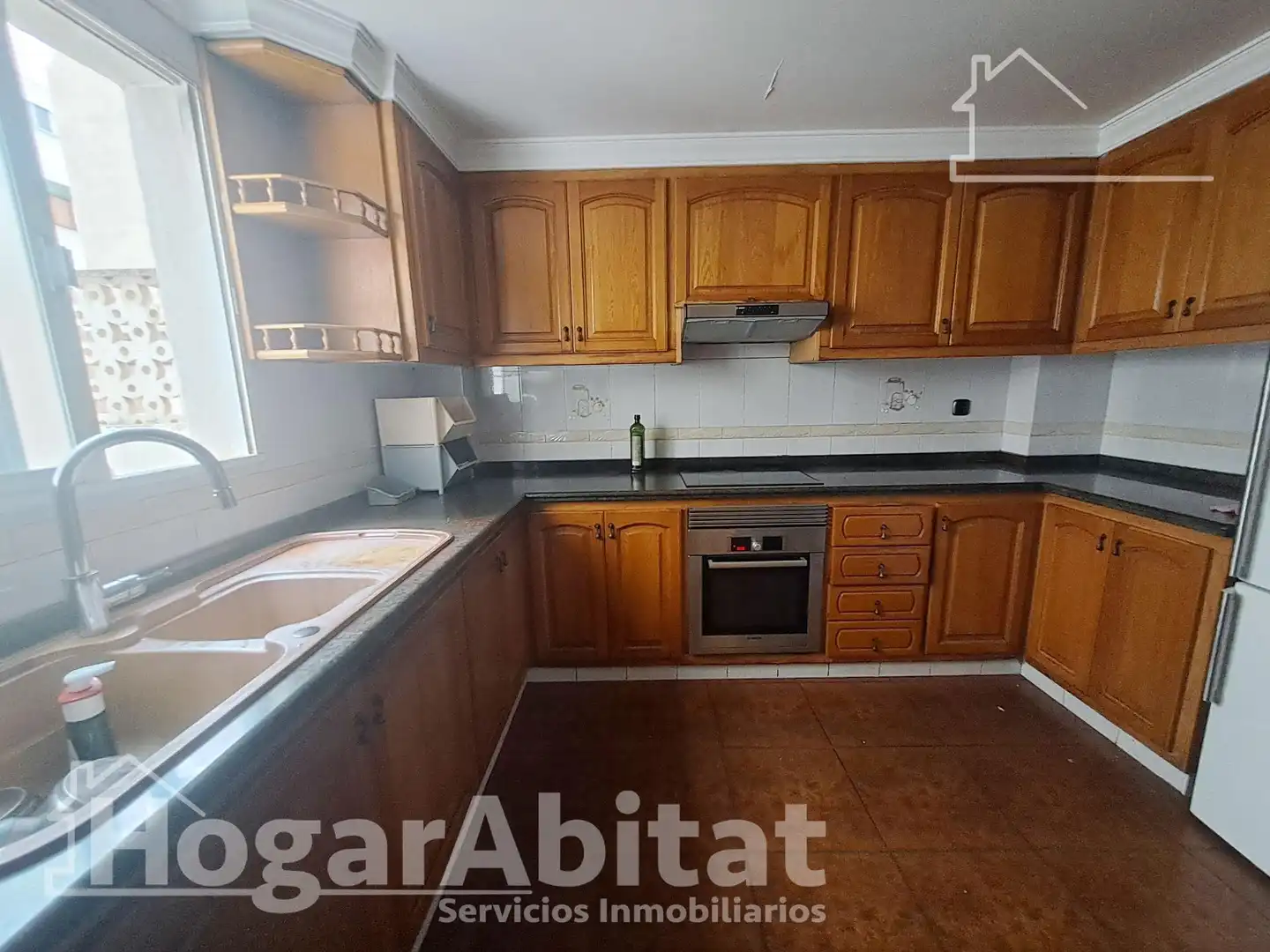Cuina de Casa o xalet en venda en Castellón de la Plana / Castelló de la Plana amb Terrassa, Traster i Moblat