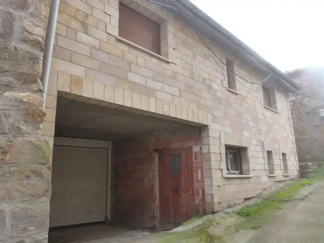 Vista exterior de Casa o xalet en venda en Valle de Zamanzas