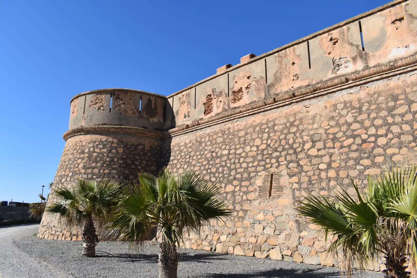 Vista exterior de Piso en venta en Motril con Terraza y Balcón