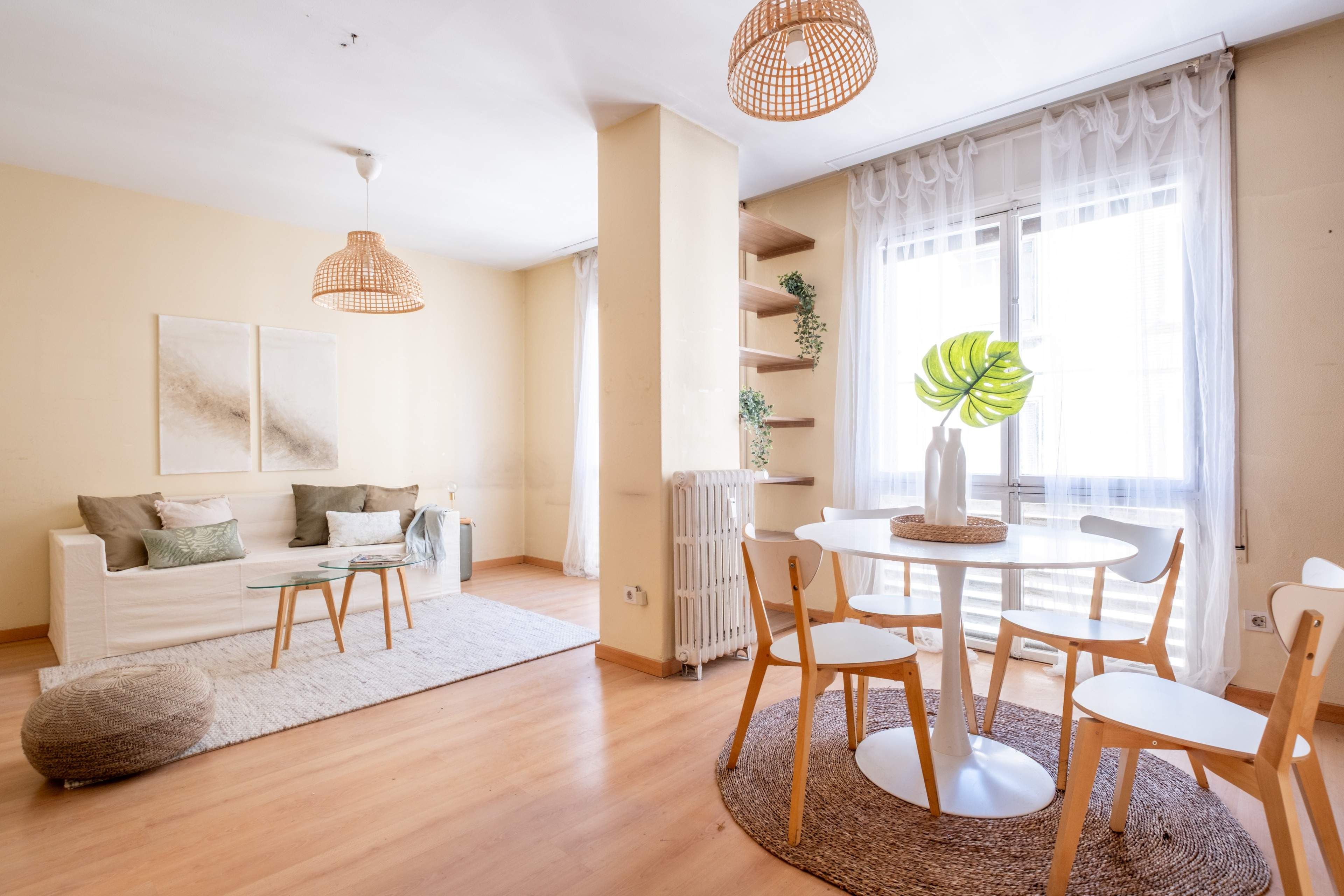 Sala d'estar de Pis en venda en  Zaragoza Capital amb Aire condicionat, Calefacció i Parquet