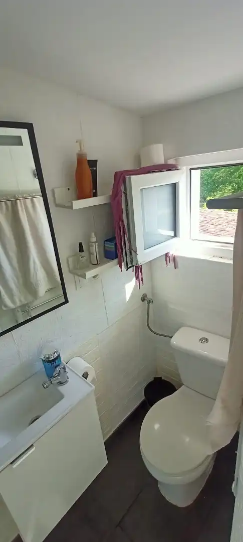 Baño de Casa adosada en venta en Bergondo con Calefacción, Jardín privado y Trastero