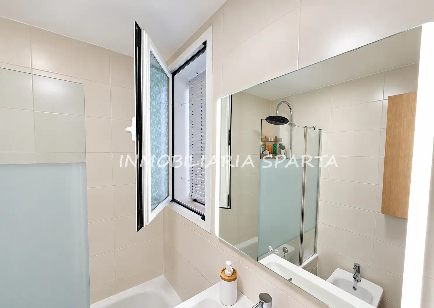 Baño de Piso en venta en Centro - Barriada Mallorca