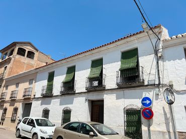 Casa con balcone in vendita a Herencia
