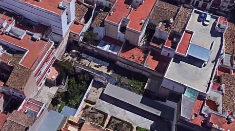 Ya disponible para compra plaza de aparcamiento en edificio destinado a aparcamiento situado en la calle Cervantes, zona muy tensi