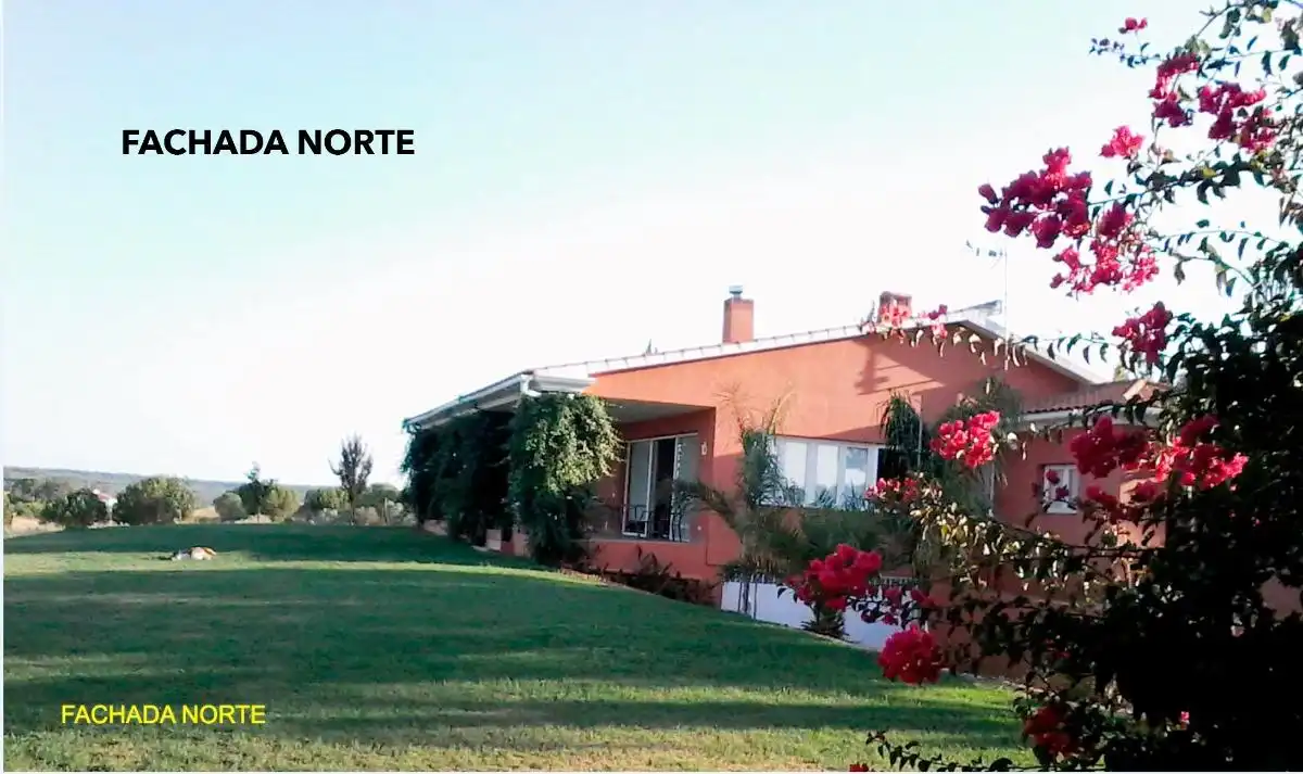 Außenansicht von Country house zum Verkauf in Cartaya mit Terrasse und Abstellraum