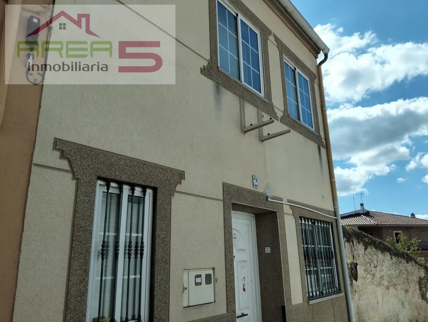 Exterior view of Houses for sale in Madroñera  with Heating and Oven