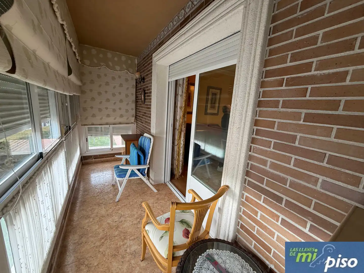 Terrassa de Casa o xalet en venda en Santovenia de Pisuerga amb Calefacció, Jardí privat i Parquet