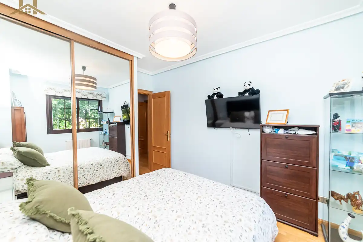 Bedroom of Flat for sale in Navalcarnero  with Air Conditioner, Heating and Parquet flooring