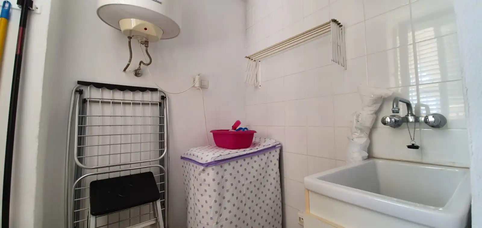 Bathroom of Apartments for sale in Dénia  with Air Conditioner, Heating and Terrace