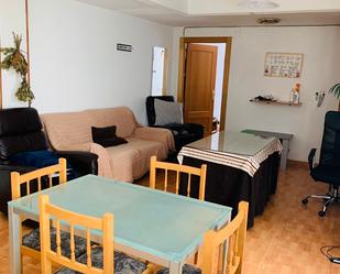Sala d'estar de Pis de lloguer en  Granada Capital amb Aire condicionat, Moblat i Rentadora