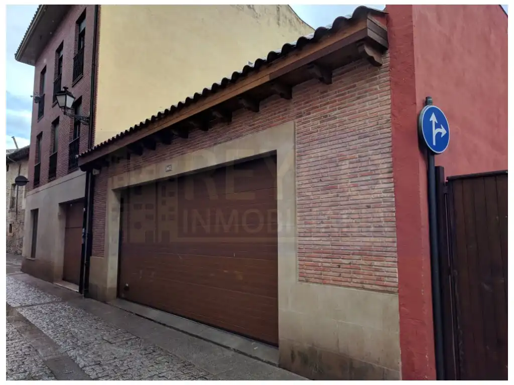 Exterior view of Houses for rent in Santo Domingo de la Calzada  with Private garden and Balcony