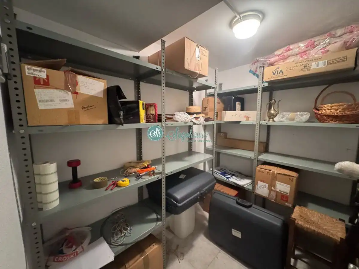 Storage room for sale in Segovia