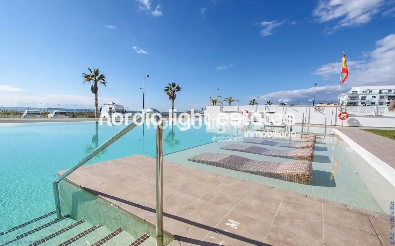 Pis amb piscina en venda a Laguna Beach, imagen 5