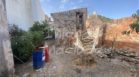 Foto 2 de Casa adosada en venta en Alcaudete, Jaén