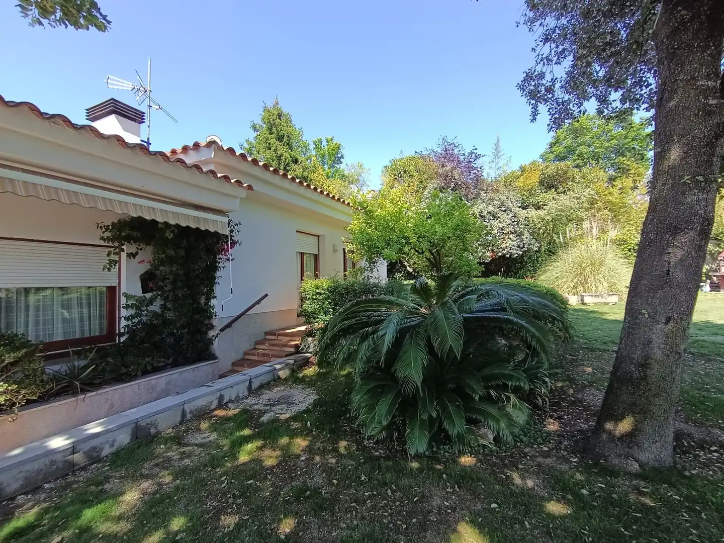 Jardí de Casa o xalet de lloguer en Girona amb Calefacció, Terrassa i Piscina