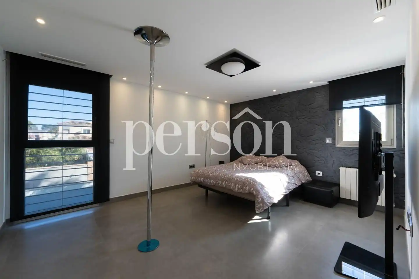 Habitación de Casa o chalet en venta en La Pobla de Vallbona con Aire acondicionado, Calefacción y Jardín privado