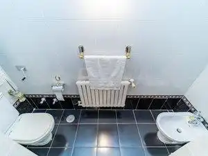 Baño de Casa o chalet en venta en Las Rozas de Madrid con Aire acondicionado, Calefacción y Jardín privado