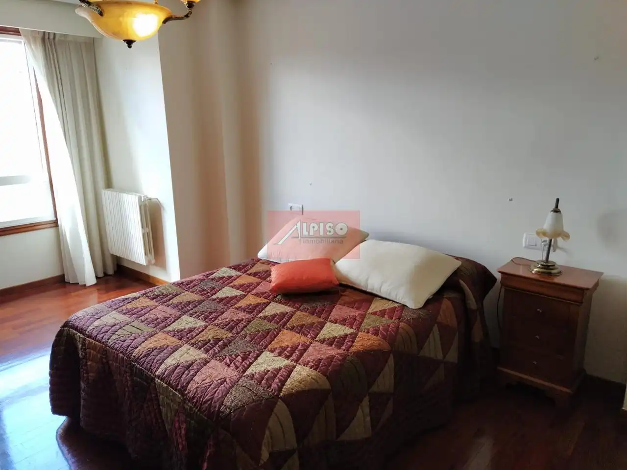 Bedroom of Flat for rent in Ourense Capital   with Heating, Parquet flooring and Furnished
