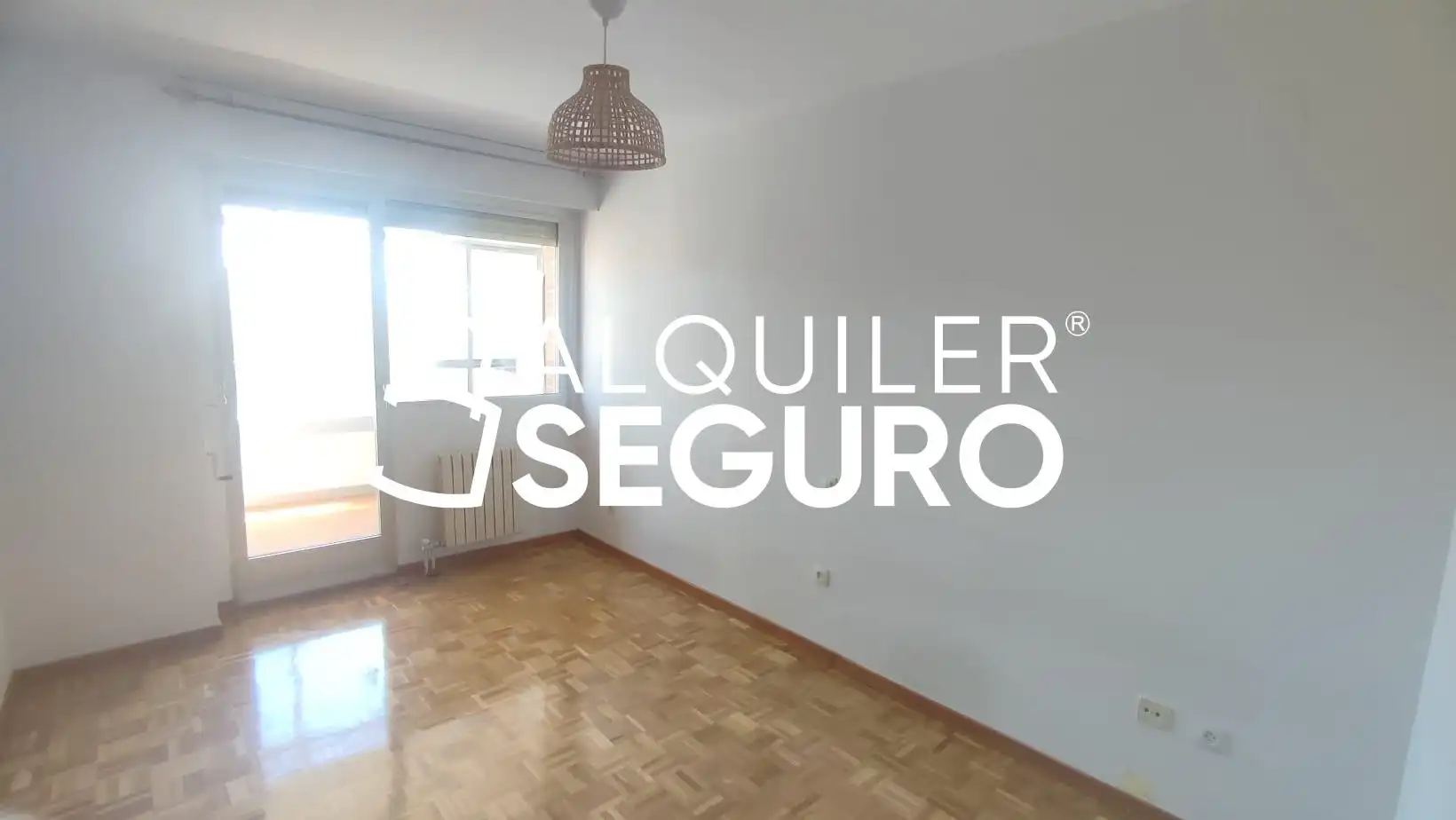 Bedroom of Flat for rent in Tres Cantos  with Heating