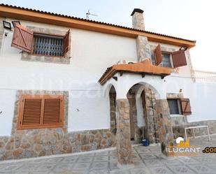 Exterior view of House or chalet for sale in San Vicente del Raspeig / Sant Vicent del Raspeig  with Air Conditioner, Private garden and Terrace