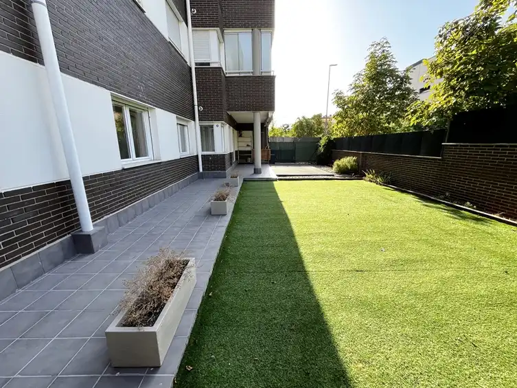 Terrace of Flat for rent in Las Rozas de Madrid  with Air Conditioner, Heating and Private garden