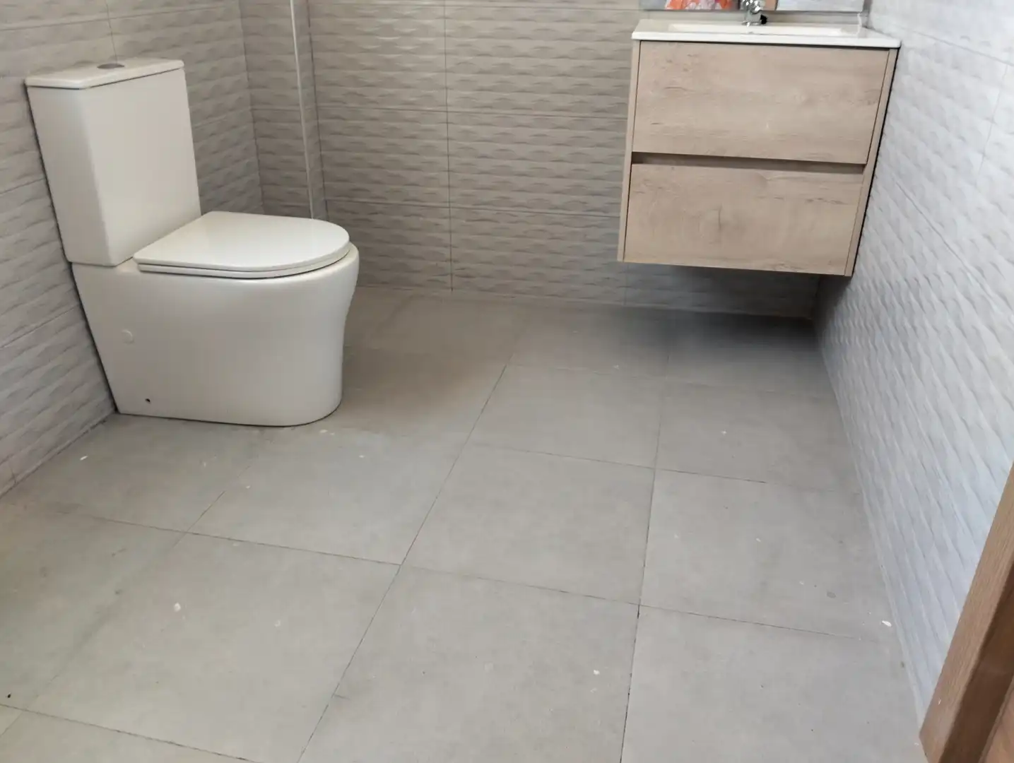 Baño de Casa o chalet en venta en Fuentes de Ebro con Jardín privado y Parquet