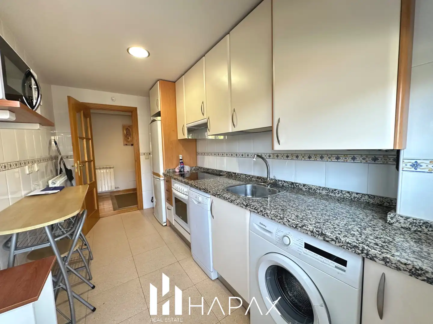 Küche von Wohnung zum Verkauf in Salamanca mit Heizung, Privatgarten und Möbliert