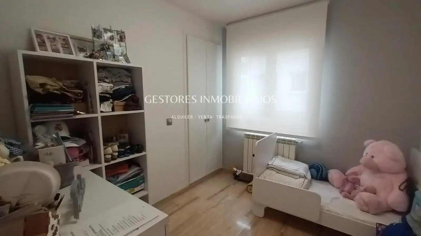 Schlafzimmer von Dachboden zum Verkauf in Ibi mit Klimaanlage, Heizung und Terrasse