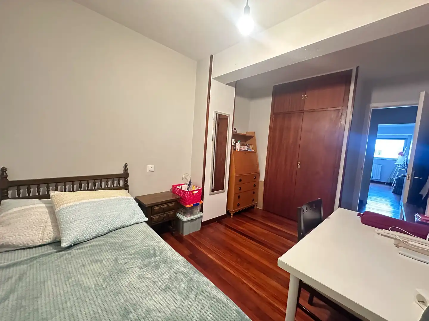 Schlafzimmer von Wohnung zum Verkauf in Santiago de Compostela  mit Heizung und Möbliert