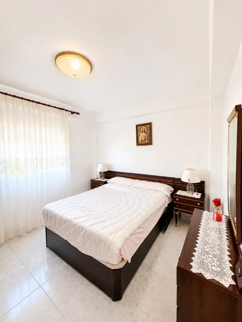 Habitación de Piso en venta en Torremolinos con Terraza, Amueblado y Horno