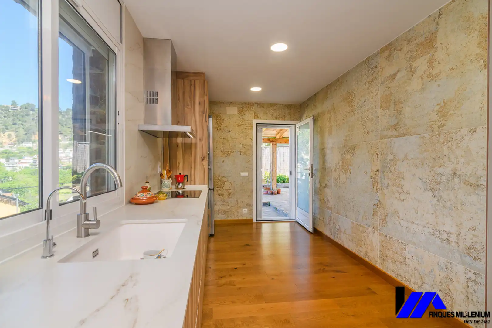 Cocina de Casa o chalet en venta en Vallirana con Aire acondicionado, Calefacción y Jardín privado