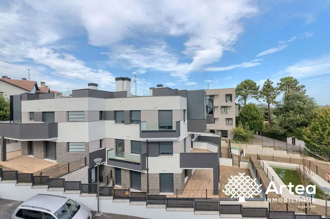 Detached house with terrace for sale in Julian Garaizar Kalea, imagen 50