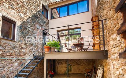 Exterior view of Single-family semi-detached for sale in Peralada  with Air Conditioner, Heating and Terrace