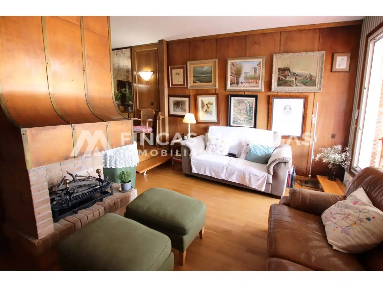 Living room of Attic for sale in Sant Cugat del Vallès  with Air Conditioner, Heating and Parquet flooring
