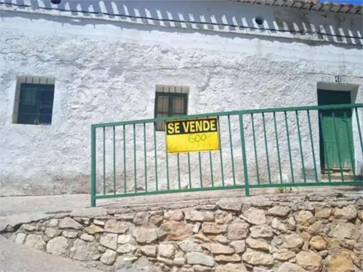 Flat for sale in Lezuza, Albacete